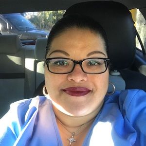 Meet your Posher, Dolores